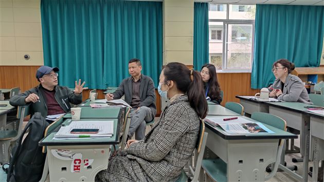专家名师齐助力 青年教师共成长——成都市教科院基教所所长郑达钊老师指导郭伟名师工作坊工作