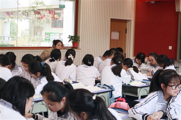棠外左晓华老师荣获说课一等奖