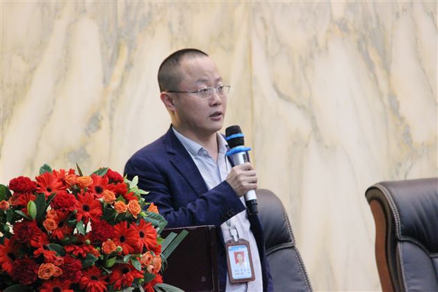 并肩作战,向梦想进发——写给高2021级的少年