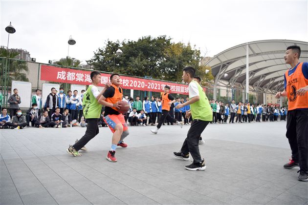 龙腾虎跃志气高 少年球场显英豪——记棠外初中校园篮球活动月