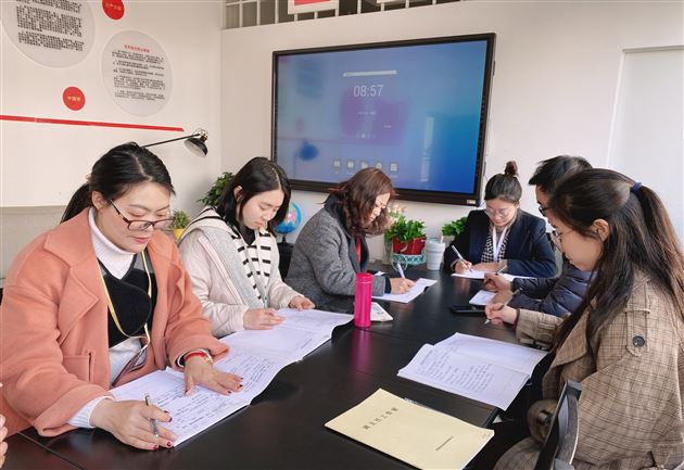 微信小视界,威信大世界——记棠外附小班主任杨梅工作室活动
