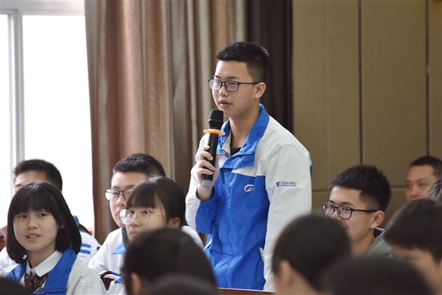 人间四月芳菲始 相约教研正当时——成都市八年级语文教研活动在棠外举行