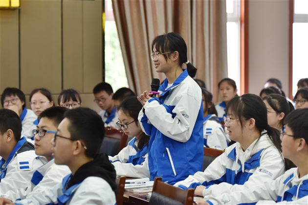 人间四月芳菲始 相约教研正当时——成都市八年级语文教研活动在棠外举行