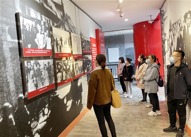 凝心聚力学党史 砥砺前行强党性——中共成都棠湖外国语学校幼儿园直属委员会开展党史学习教育