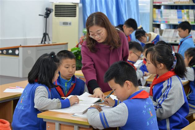 学党史践行动 邀名师聚课堂——棠外附小教师受邀参加“成都市名师送指导活动”