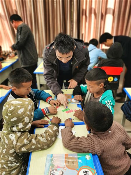 点亮微光 遇见美好——记棠外附小数学组党员教师赴凉山州昭觉县“一对一”精准帮扶活动