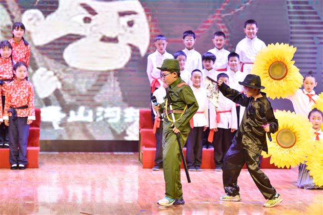 百年党史铸辉煌 青春奋斗始向前——棠外五四青年节特别主题团日活动