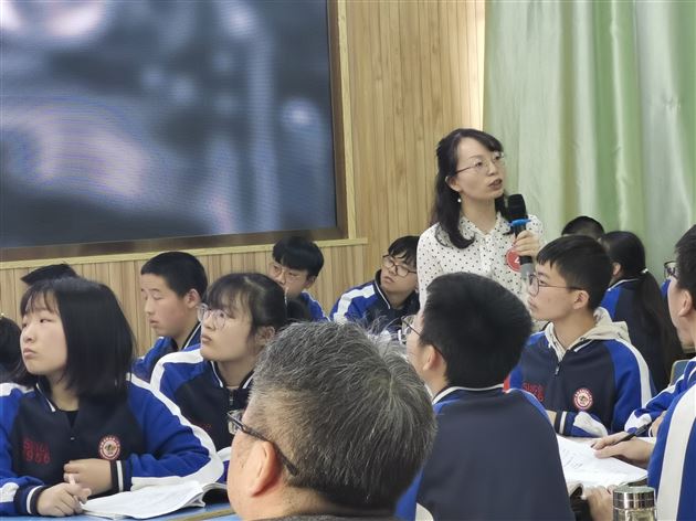 论教安徽 全国扬名——棠外高中历史教师周燕喜获全国赛课一等奖