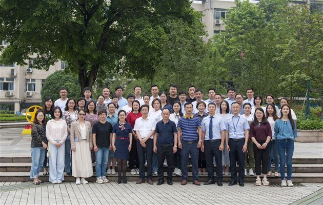 川浙同台 以课会友——浙江省名师团来访棠外附小