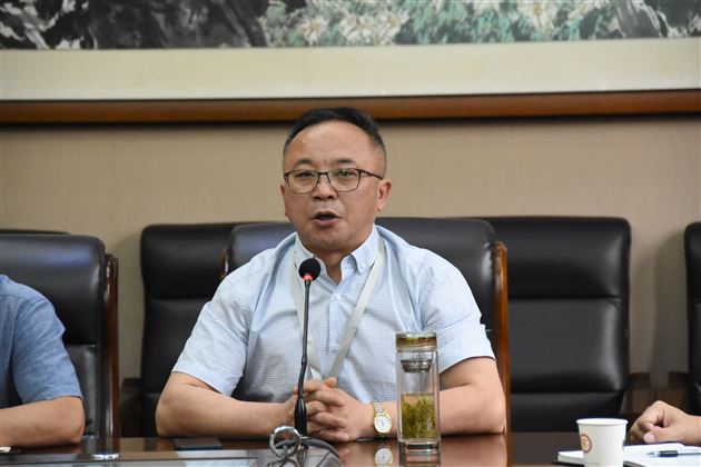 示范引领 守正出新——高中语文组名师工作室及教研组举行专题会议