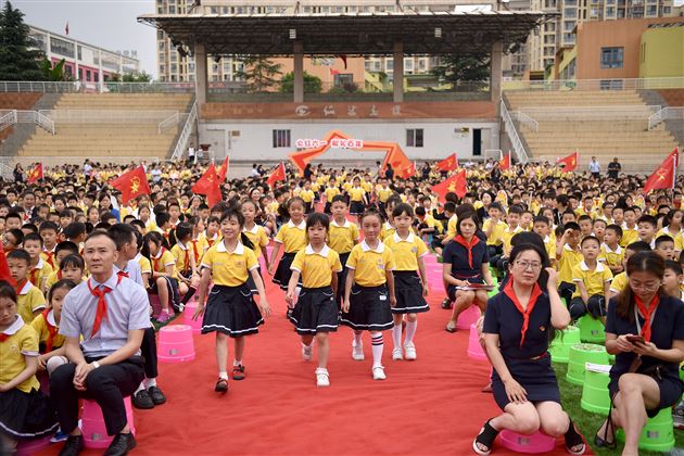 惊喜连连 快乐不断——记棠外附小庆祝“六一”国际儿童节系列活动