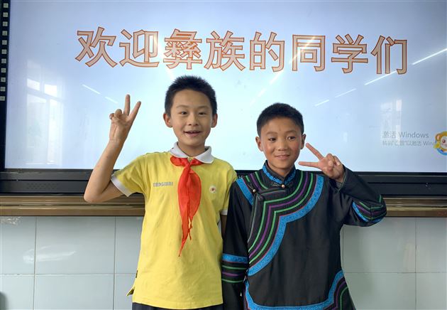 凉山州昭觉县博洛乡中心校师生代表到棠外附小进行交流访问活动