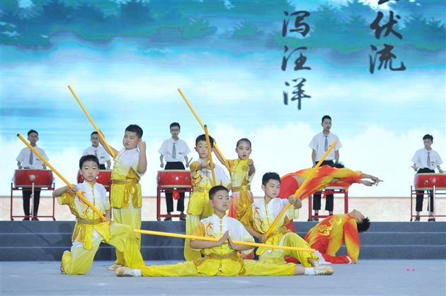 童心点亮未来,献礼建党百年——棠外附小隆重举行庆祝中国共产党成立一百周年暨2020至2021学年度综合素质展示活动