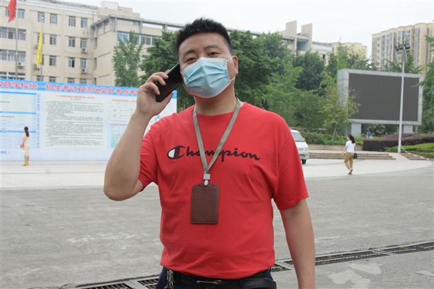 防疫演练擂战鼓 全力护航迎中考——中考棠外考点开展防疫应急演练