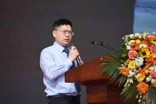 喜报:棠外张泽刚老师被评为“建功航都最美奋斗者”