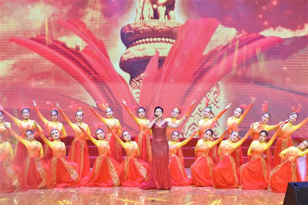 共庆建党百年华诞,同赞百年辉煌历程——棠外隆重举行庆祝中国共产党成立100周年表彰大会暨文艺晚会