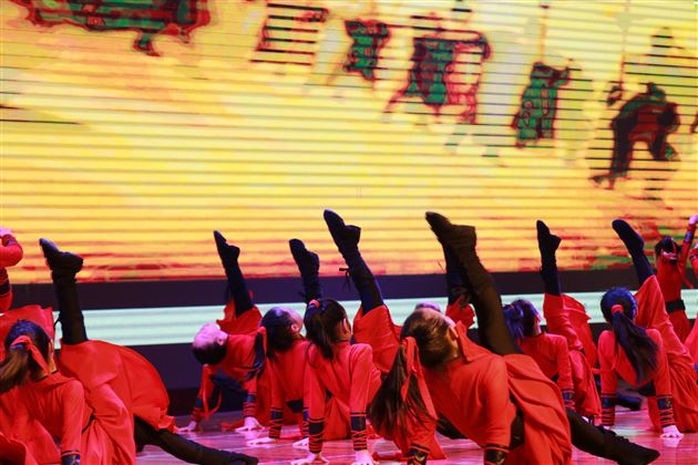 童心点亮未来,献礼建党百年——记棠外附小学生综合素质展示“啦啦操&街舞”专场活动