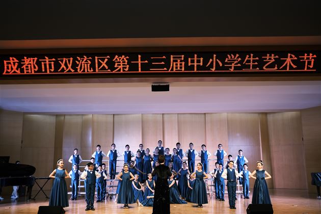 班级合唱比赛现场