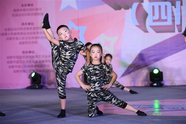 这群孩子不得了,四个一等奖、两个二等奖——棠外实验幼儿园在“2021全国运动训练竞赛联盟操舞联赛”中喜获佳绩