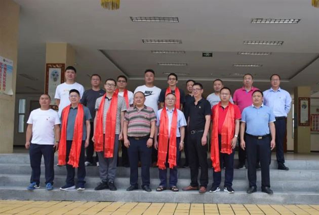 登高放眼天地宽 携手并进前路阔——棠外与茂县八一中学缔结为友好学校