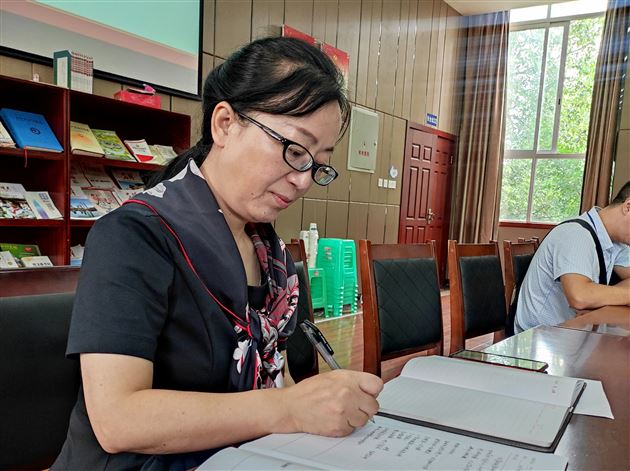 专家引领明方向 精准把脉促成长——记棠外附小暑期教师培训
