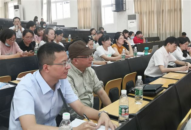 “一语新奇,如云破月”——棠外高中语文教师何璋获成都市作文课一等奖