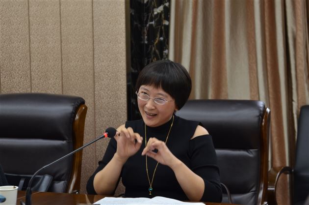 名师引路画乾坤 桃李芬芳聚星火——记刘勇工作室研修活动