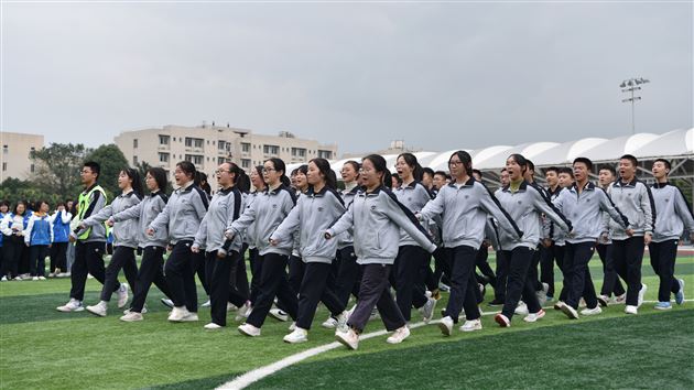 棠外高中2021-2022学年度队列及跑操比赛顺利举行