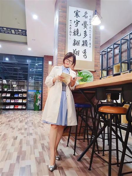 胡琼瑕老师