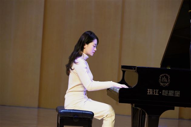 李沁轩老师