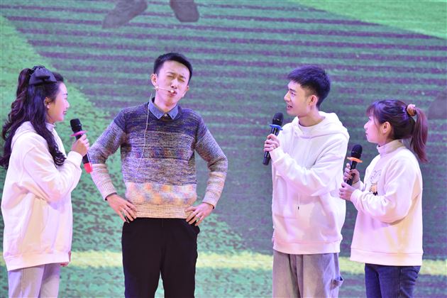 南国暖冬辞旧岁 棠外阖家迎新年——棠外隆重举行2022年教职工迎新春联欢会