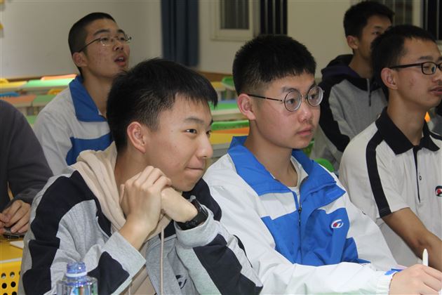 “校友分享会”之“理工人的尽头:数学?物理?还是计算机?”——棠外开展学科渗透生涯规划系列活动