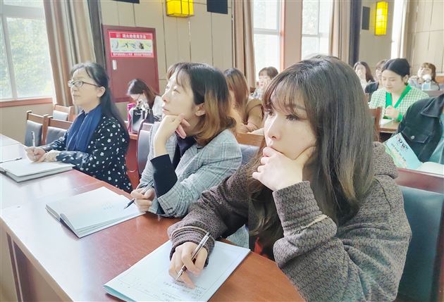 培养儿童民族自信 英语课堂别样精彩——记棠外附小英语教师培训活动