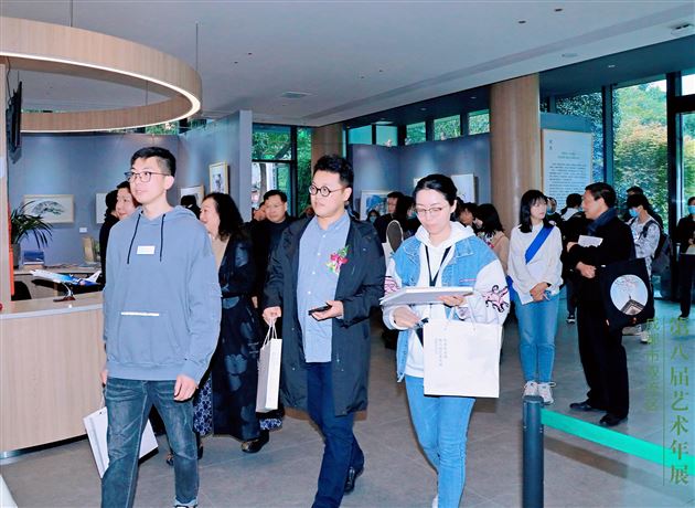 棠外教师作品入展成都双流第八届艺术年展
