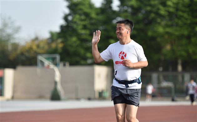 棠外第五届教职工校园欢乐跑成功举办
