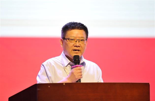 奋楫争先 决胜中考——记棠外初2019级学法指导暨中考动员大会