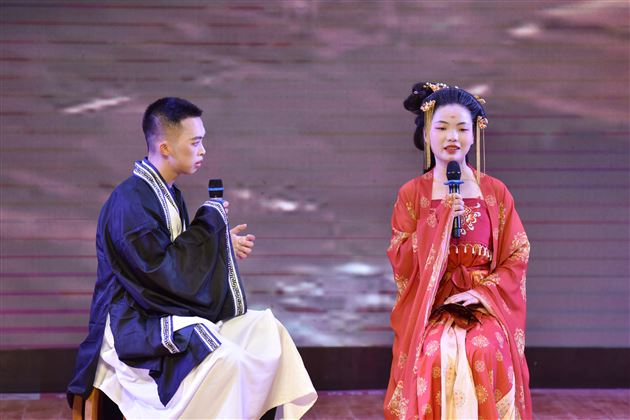拥抱美好 演绎青春——棠外高中“仁譞”文学社第十七届话剧演出活动顺利举行