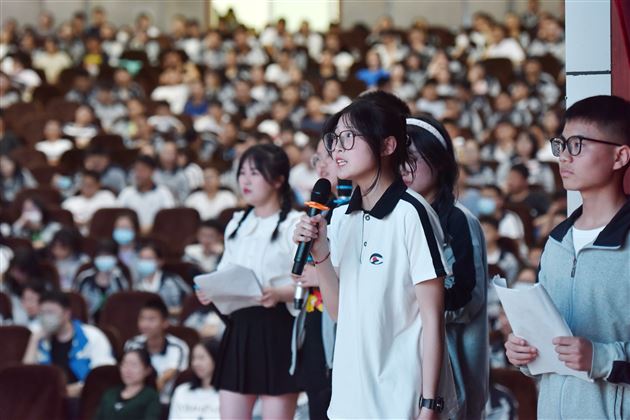 “英”你精彩,“语“众不同——棠外高中第十九届外语文化艺术节之高2021级配音展示活动顺利举行