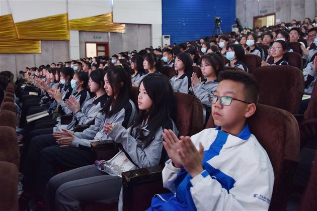 以青春之名建功新时代 以赤子之心赓续中华魂——棠外携手川大举办“青年创造力”特别主题团日活动