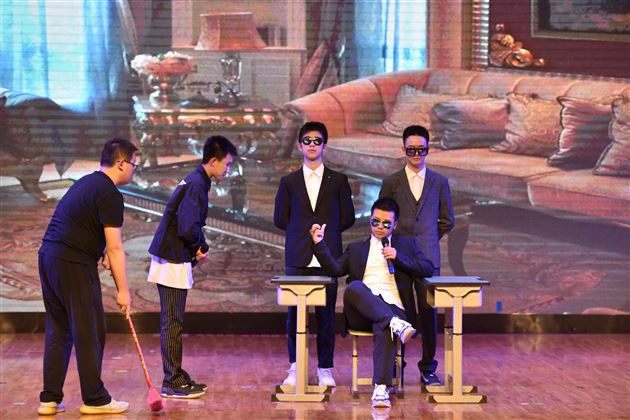 演绎中“外”经典,品味世界“文”化——棠外高中第十九届外语文化艺术节之高2020级话剧表演顺利举行