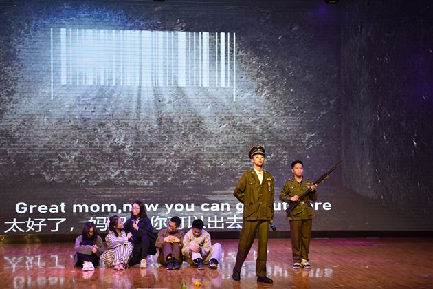 演绎中“外”经典,品味世界“文”化——棠外高中第十九届外语文化艺术节之高2020级话剧表演顺利举行