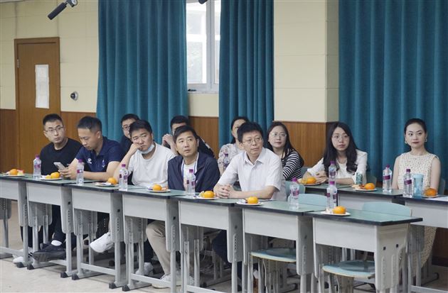 青春不散场 远行各生辉——棠外初2019级足球班举行毕业典礼