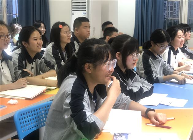 “校友分享会”之“何谓地理?广阔天地下的无限可能”——棠外开展学科渗透生涯规划系列活动