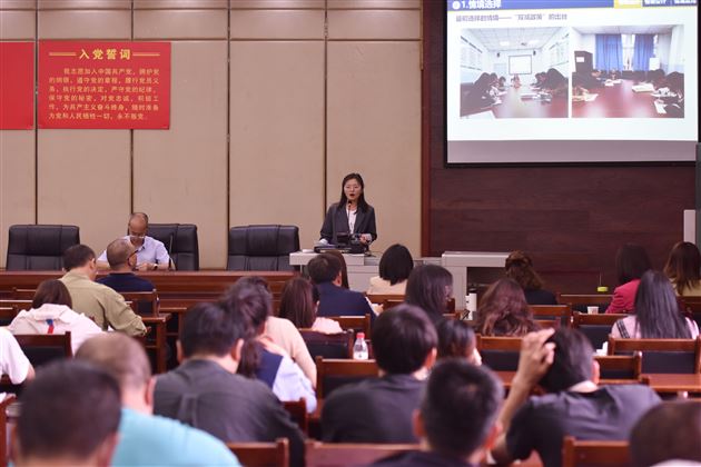 聚焦课堂观察 优化课堂教学建设“棠外高中好课堂”——省级课题高中第四联组举行专题研修活动