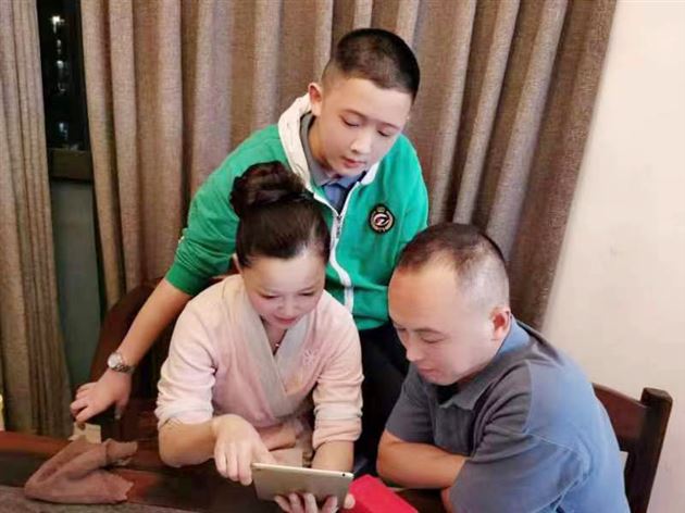 找到孩子的动力之源——棠外初中组织学生和家长收看线上亲子教育专家讲座
