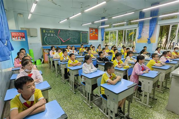 生而不同 我亦爱我——记棠外附小“525”心理健康节活动
