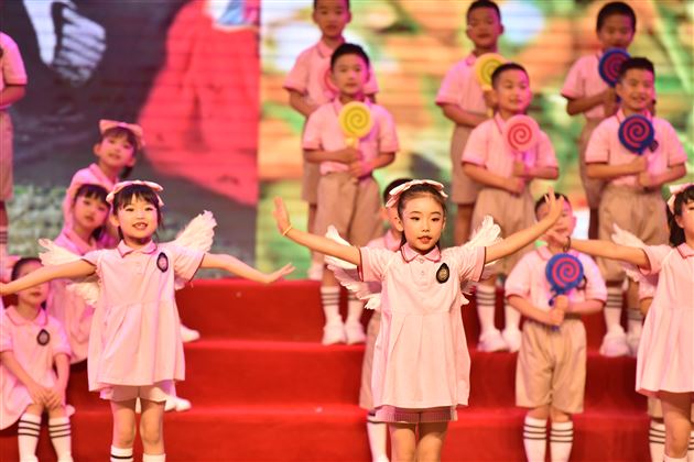 童声唱响童年 童心点亮未来——棠外附小第十四届“童声飞扬”班级合唱比赛