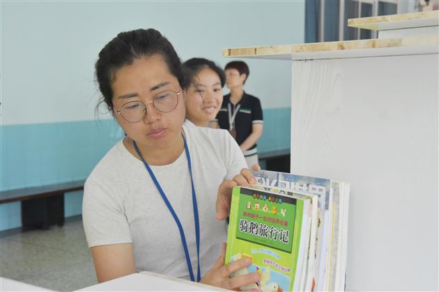 书香留存 悦享阅读——记棠外附小六年级学生捐书仪式