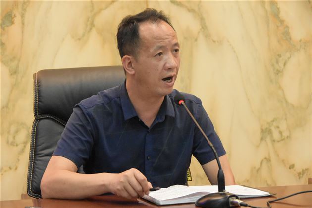 棠外初中召开新学年全体教职工大会