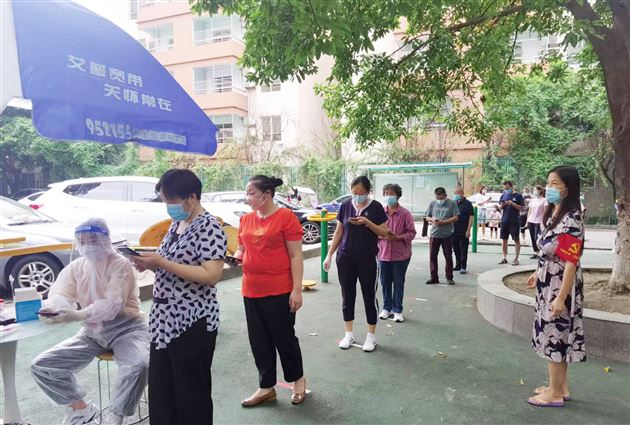 同心合力战疫情,共克时艰显担当——棠外党员教师积极参加抗疫保教志愿服务活动